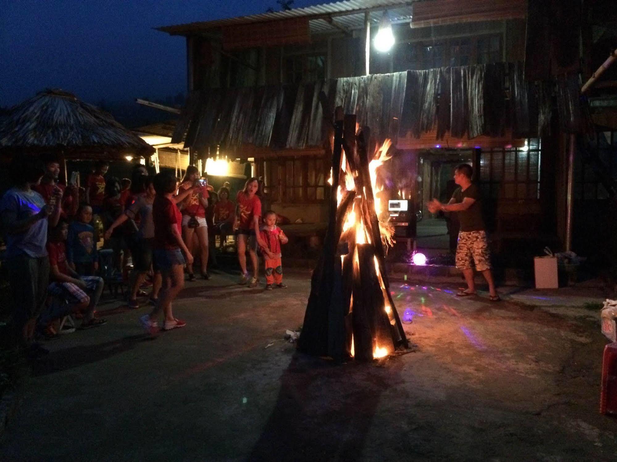 Po Homestay Шапа Экстерьер фото